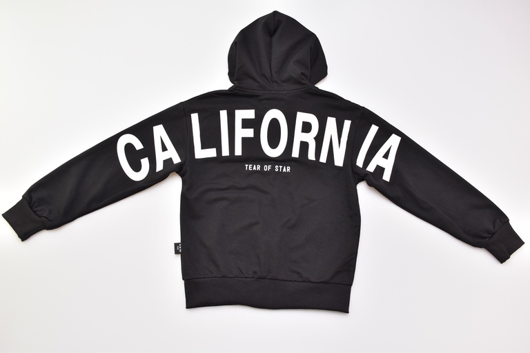 Chłopięcy dres z nadrukiem california tear of star 8–16 lat (7)