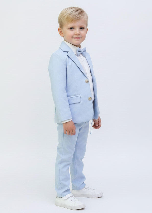 Błękitny Garnitur Chłopięcy z Koszulą i Muszką – Elegancki Komplet (6)